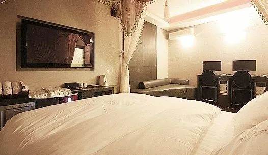 Motel Happy Tears Seoul