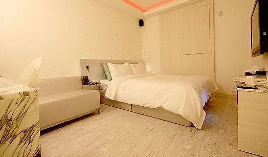 Motel Happy Tears Seoul